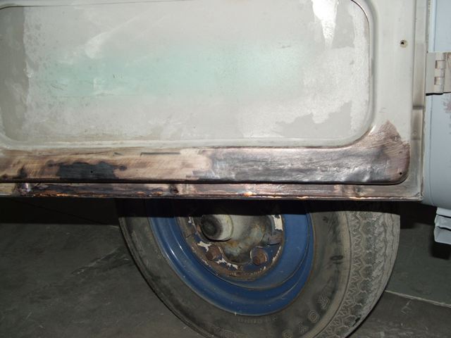 Here you can see where rust had gotten to it - so we have blasted it back, and finished off the lip with bronze. Still to be finished.