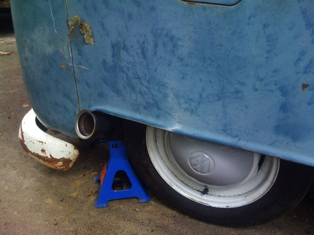 tail-pipes2.jpg